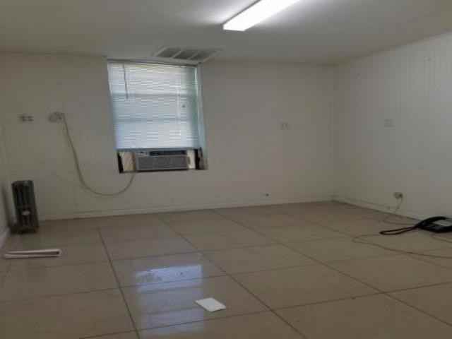 1209 McDonald Ave - Photo 3 of 6