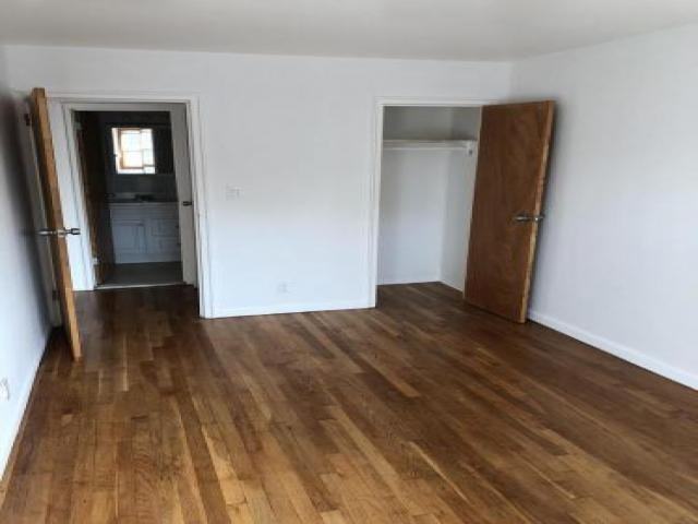 11-17 154th St - Photo 3 of 6