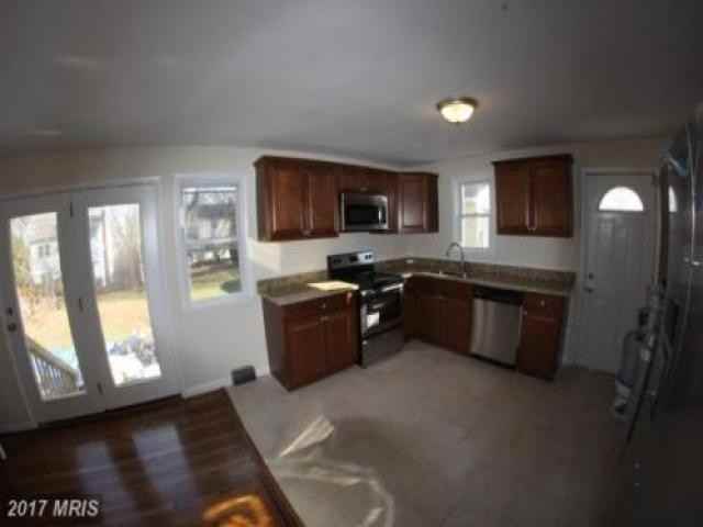 1175 Ramblewood Dr - Photo 2 of 6