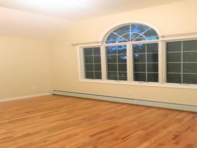 18 Forest St - Photo 2 of 6