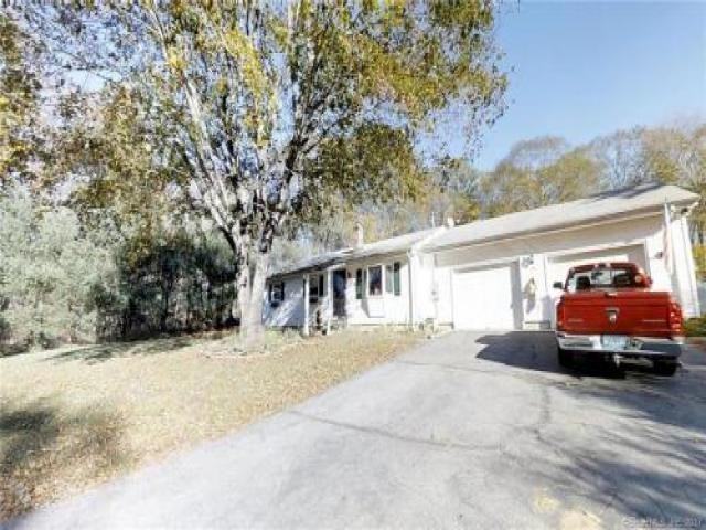 99 Lake Hayward Rd - Photo 2 of 7