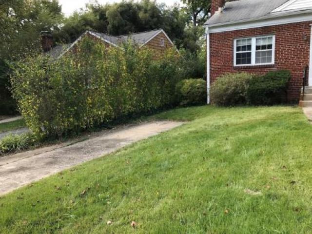 2504 Crest Ave - Photo 2 of 6