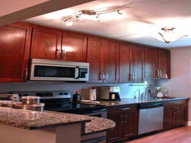 2130 Biddle St - Photo 3 of 6