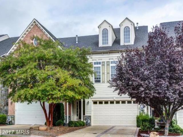 18284 Buccaneer Terrace - Photo 2 of 6