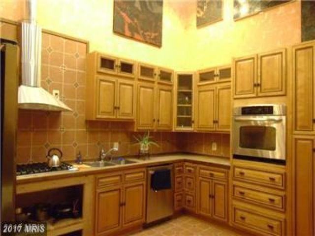 608 Charles Ave - Photo 3 of 6