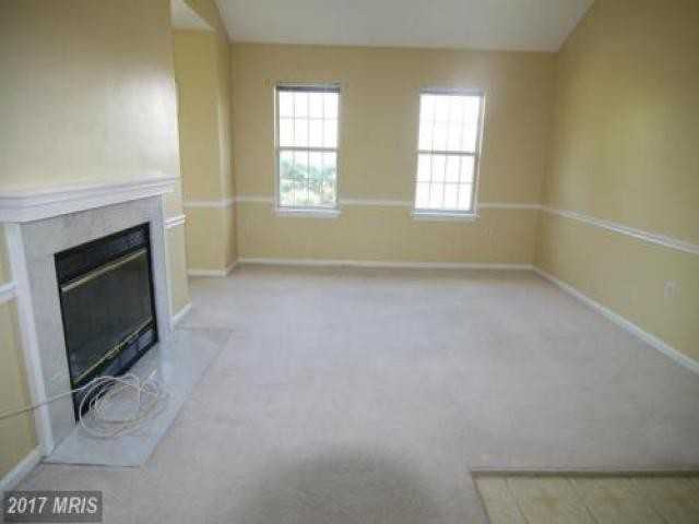 12235 Wadsworth Way - Photo 2 of 6