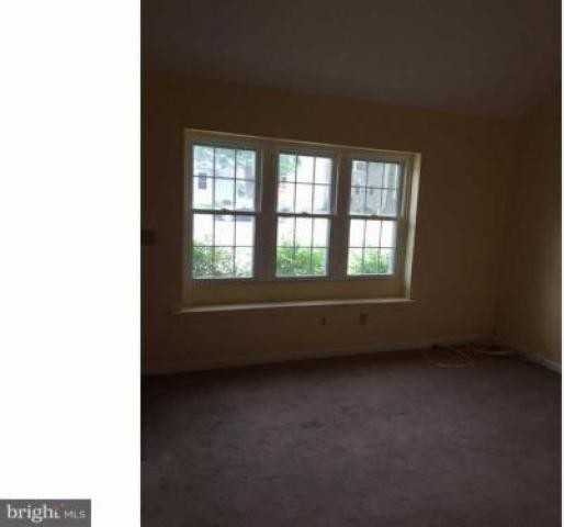 116 Spruance Rd - Photo 3 of 6