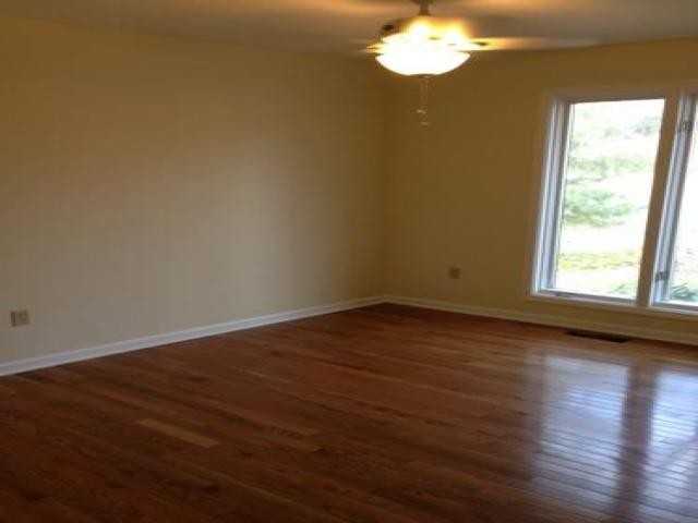 492 Miner Rd - Photo 3 of 6