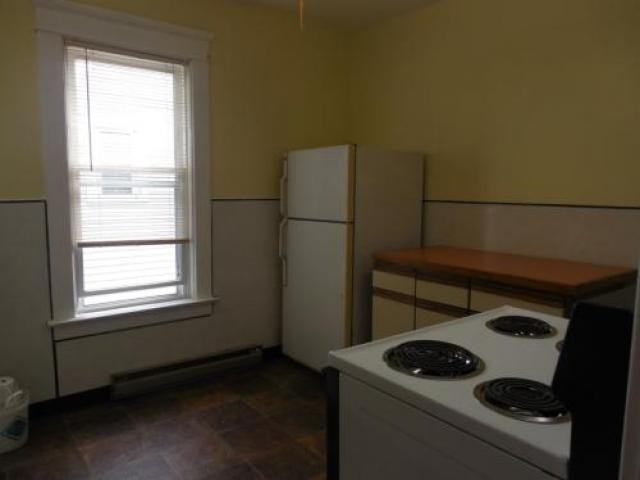 3023 Glenwood Park Ave - Photo 3 of 6