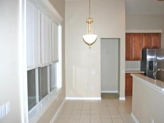 669 Charrice Pl - Photo 3 of 6