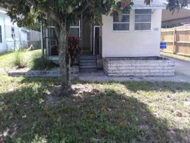 1928 Sparkle Ln - Photo 2 of 4