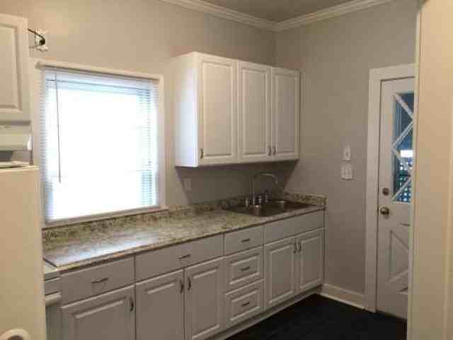 624 Mississippi St - Photo 2 of 6