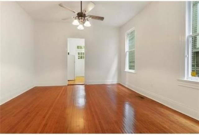 10 Neron Pl - Photo 2 of 6