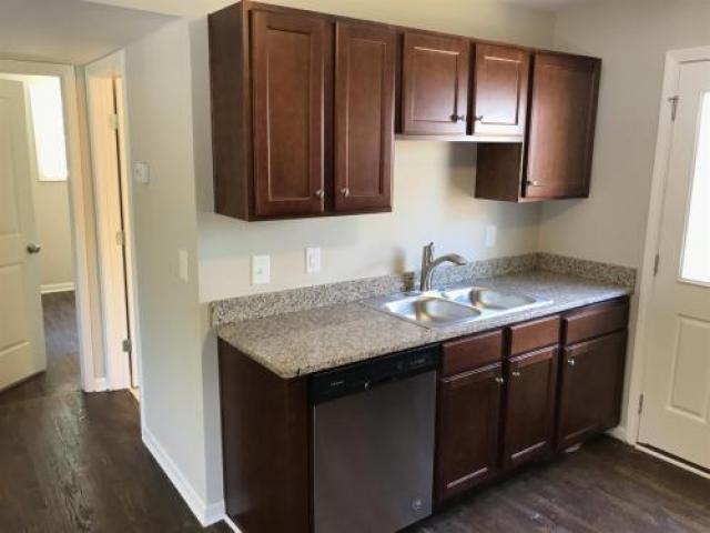 1285 2nd Ave S - Photo 2 of 6