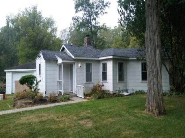 7509 Carleton Dr - Photo 2 of 5