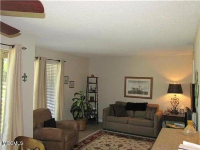 115 Molokai Villa - Photo 3 of 6