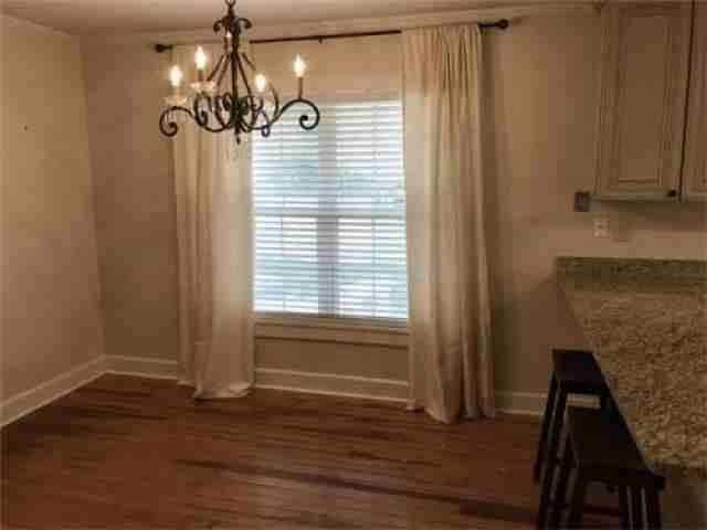 515 E 4th Ave - Photo 3 of 6