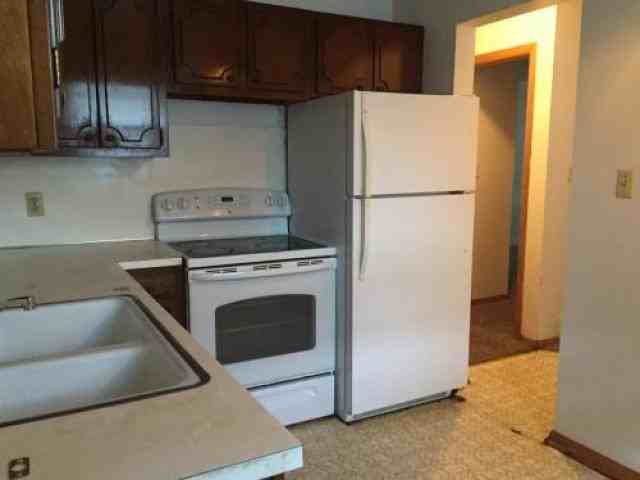 1002 I Ave - Photo 3 of 6