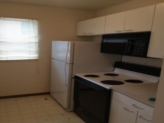 527 S California St - Photo 3 of 4