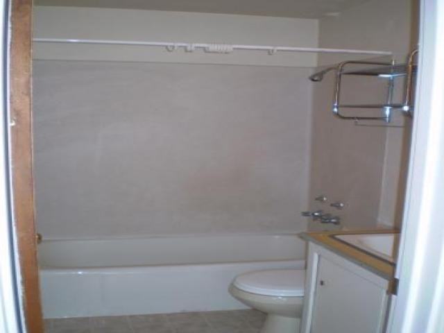 1012 W Nickerson St - Photo 2 of 6