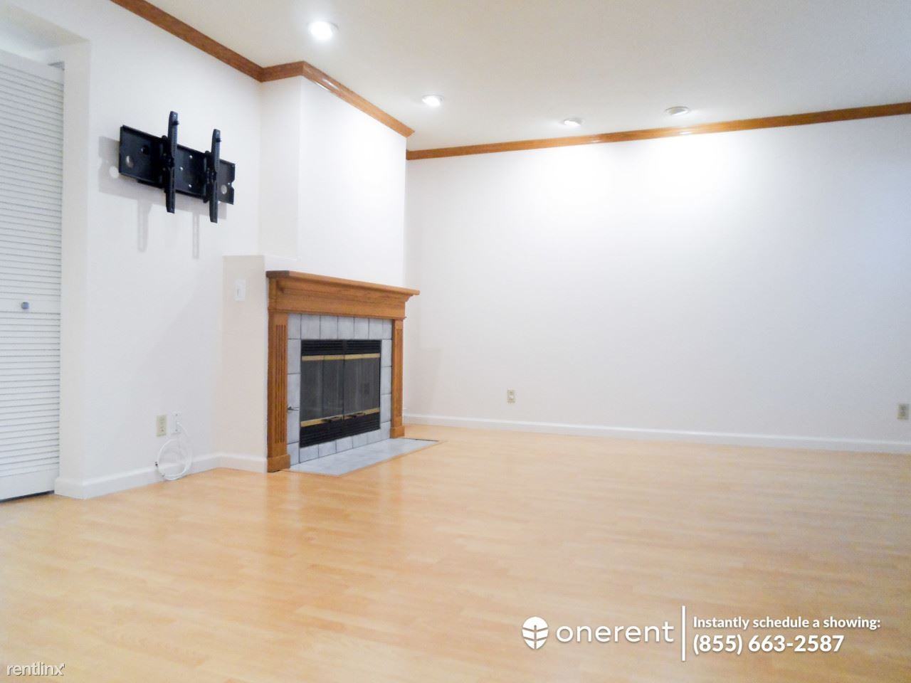 705 Port Walk Pl - Photo 2 of 12