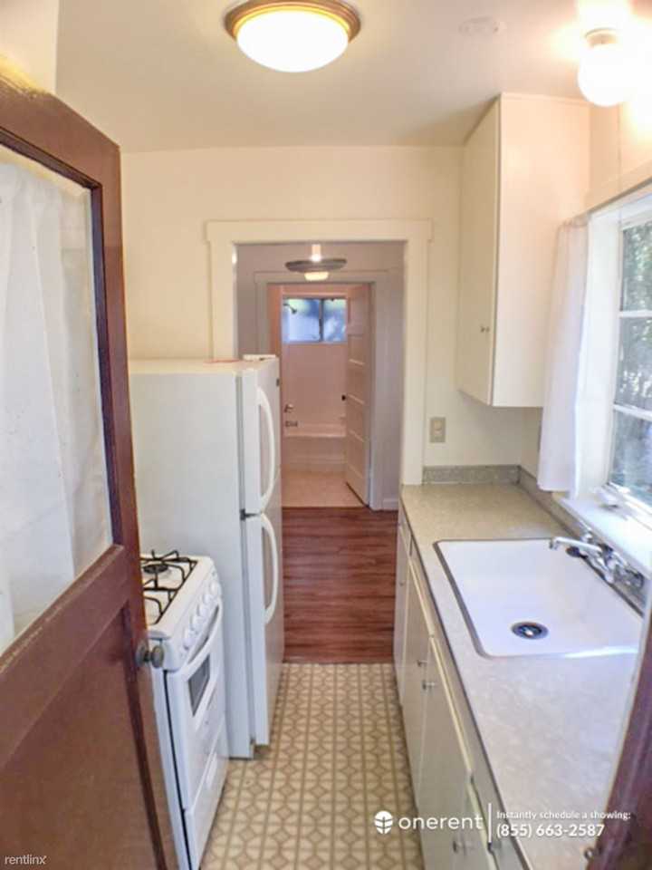 14866 Farwell Ave - Photo 3 of 20