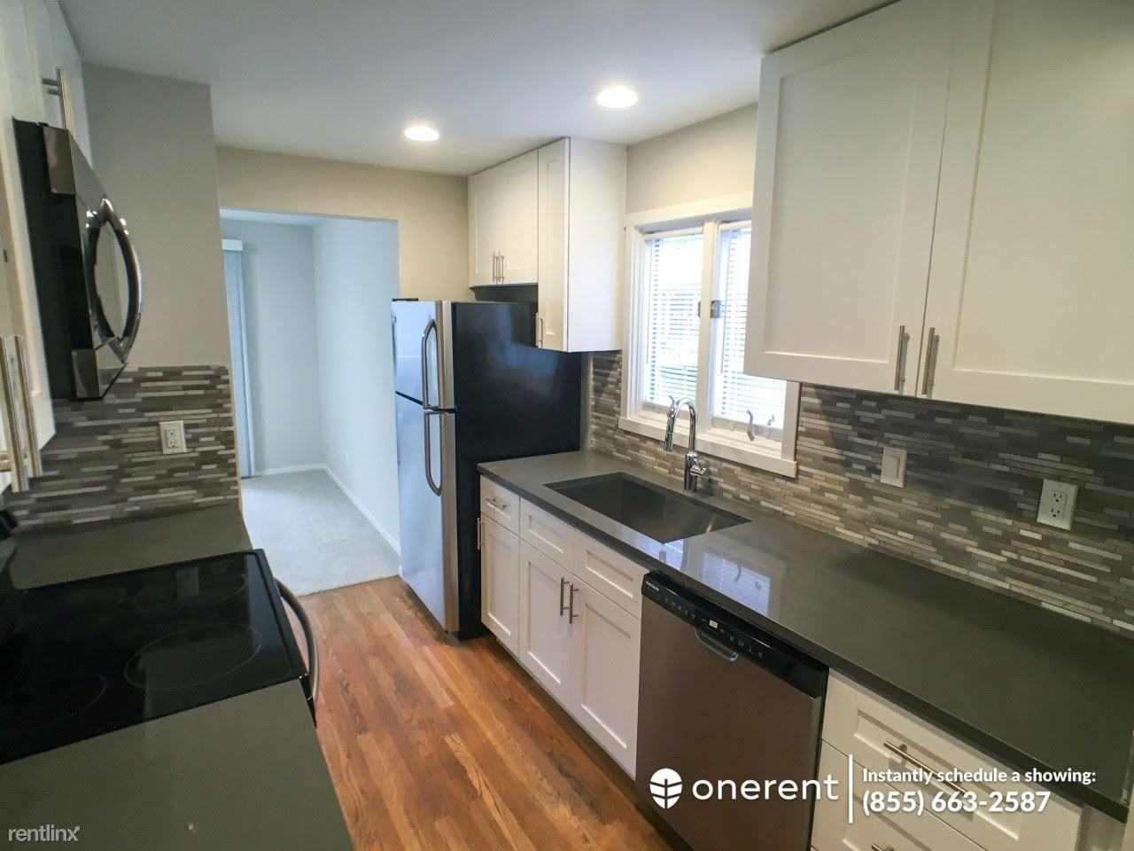 1615 43rd Ave E #202 - Photo 2 of 12