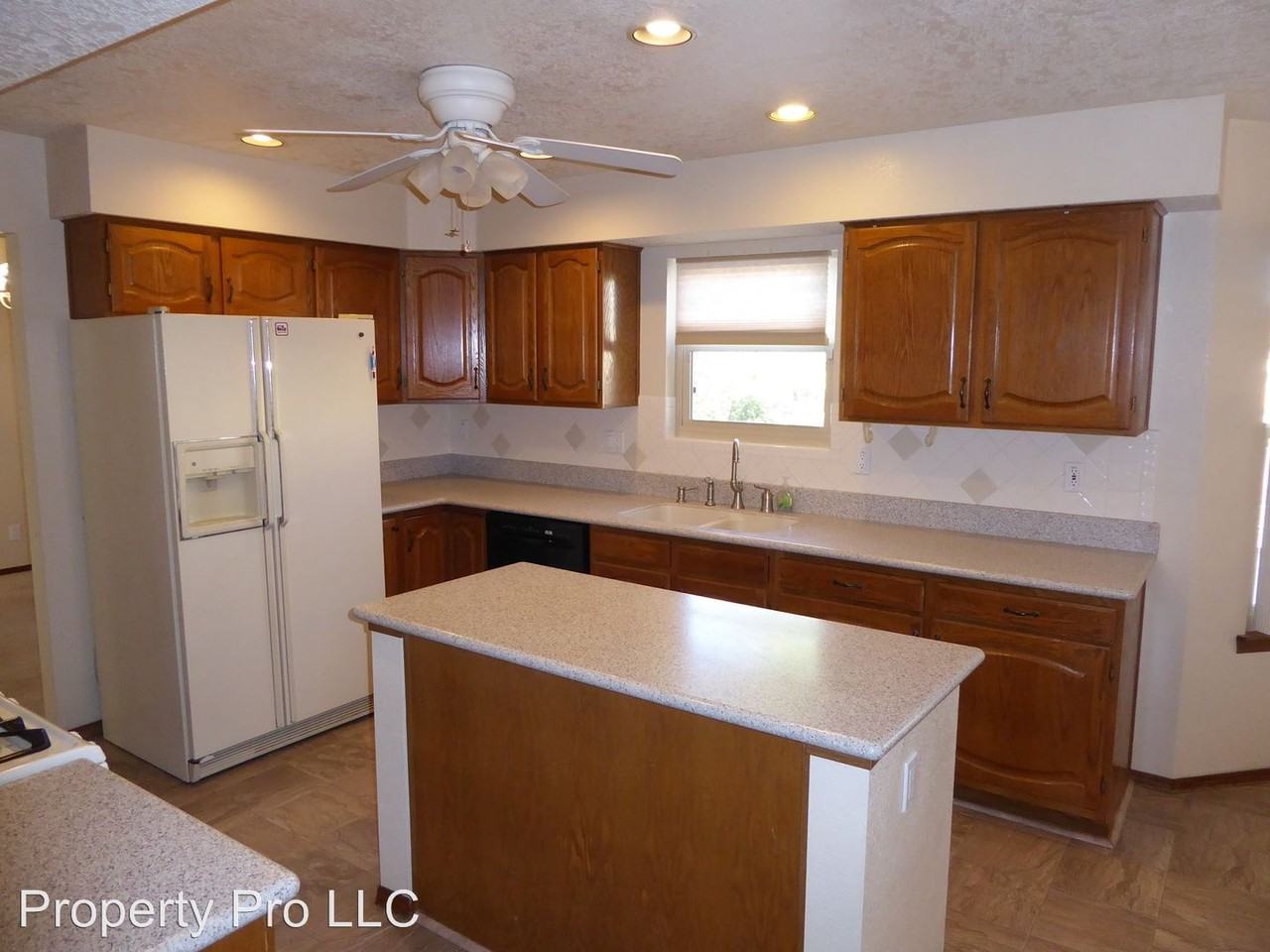 10520 Calle Sombra NW - Photo 2 of 25