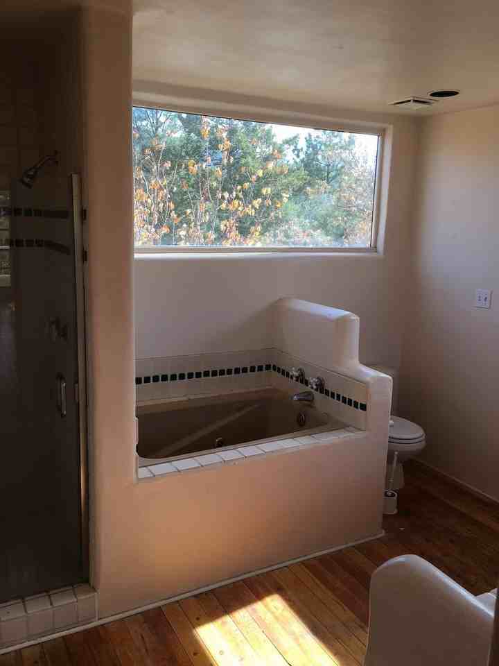 1235 Cerro Gordo Rd - Photo 3 of 10