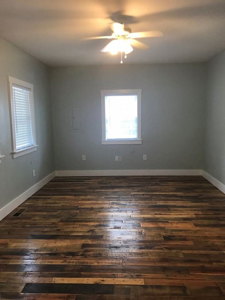 504 Brunswick St - Photo 2 of 10