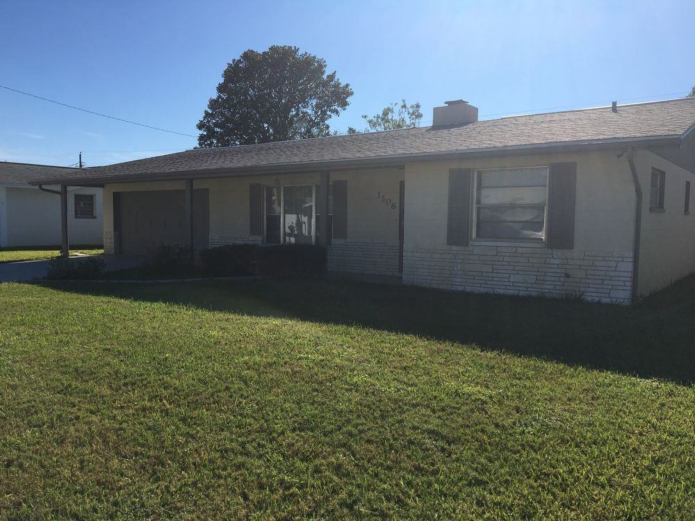 1306 Golfview Dr - Photo 3 of 18