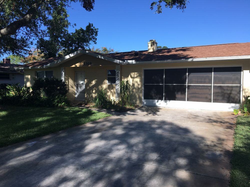 1309 Sunland Rd - Photo 2 of 9