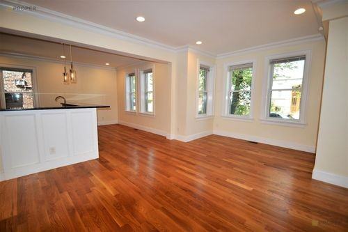 74 Browne St - Photo 3 of 6