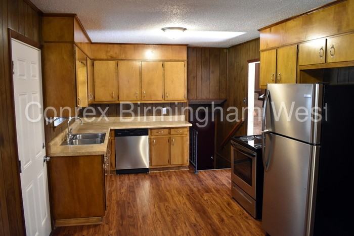 408 5th St - Photo 3 of 15
