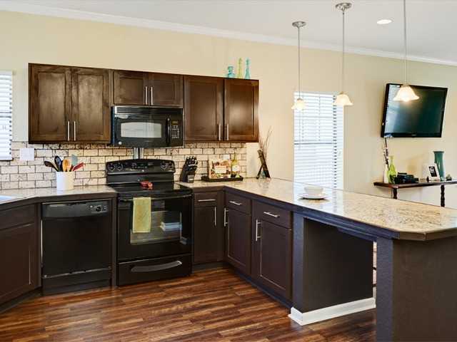 Aspen Heights - Stillwater - Student Living - Photo 3 of 6