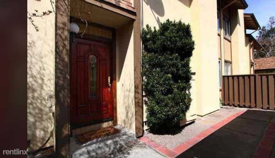 1630 Candelero Dr - Photo 3 of 11