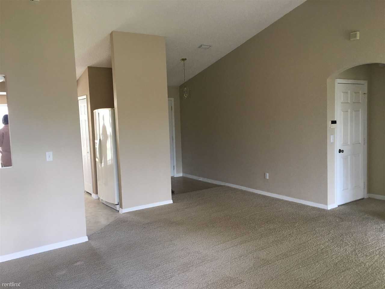 1737 Manchurian St - Photo 3 of 5