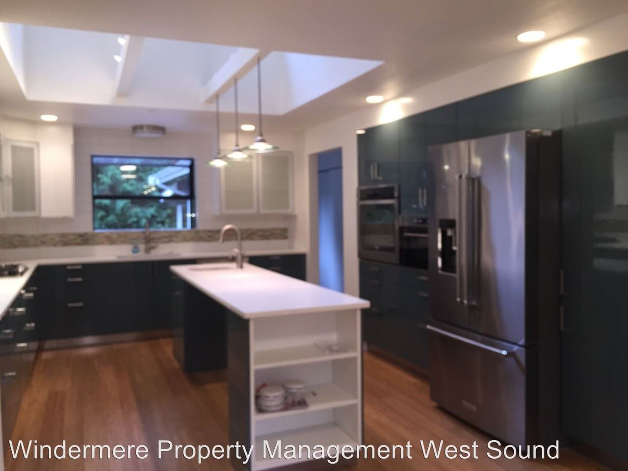 11451 Kallgren Rd NE - Photo 3 of 18