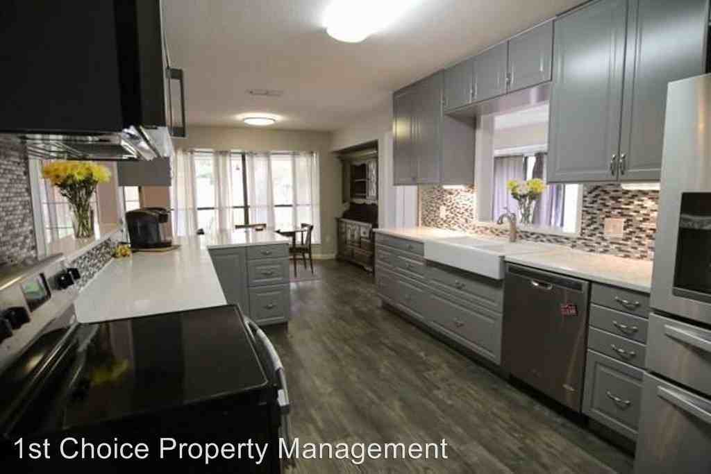 8912 Van Deman Dr - Photo 2 of 12