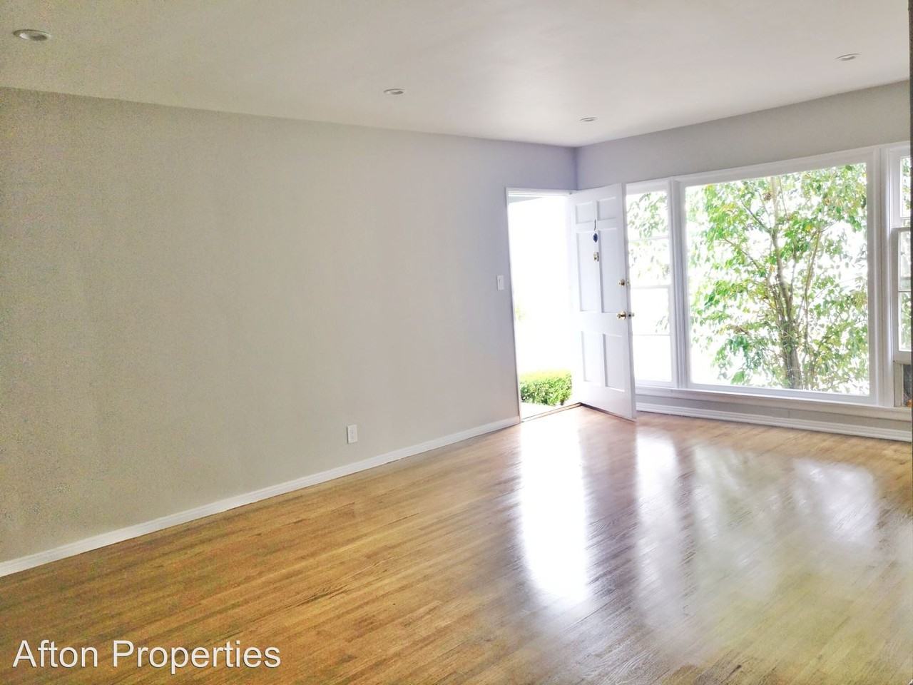 7976 Norton Avenue - 7978-1 - Photo 3 of 12