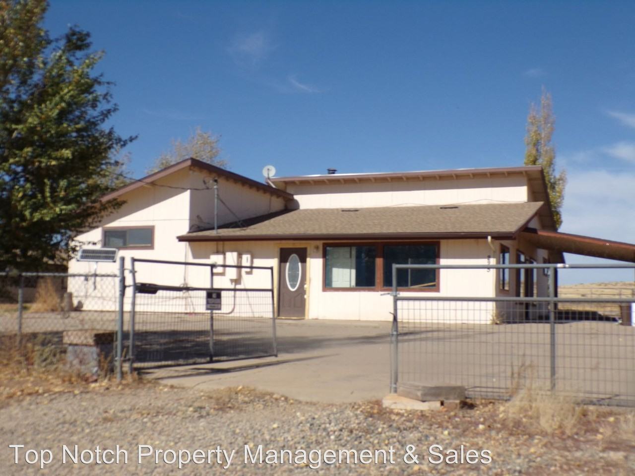 225 N Outback Rd - Photo 3 of 33