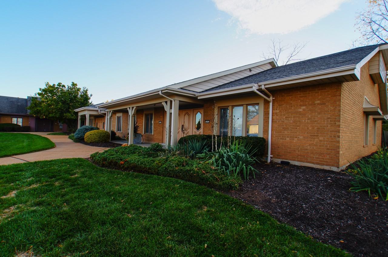 989 Gardenview Office Pkwy - Photo 3 of 4