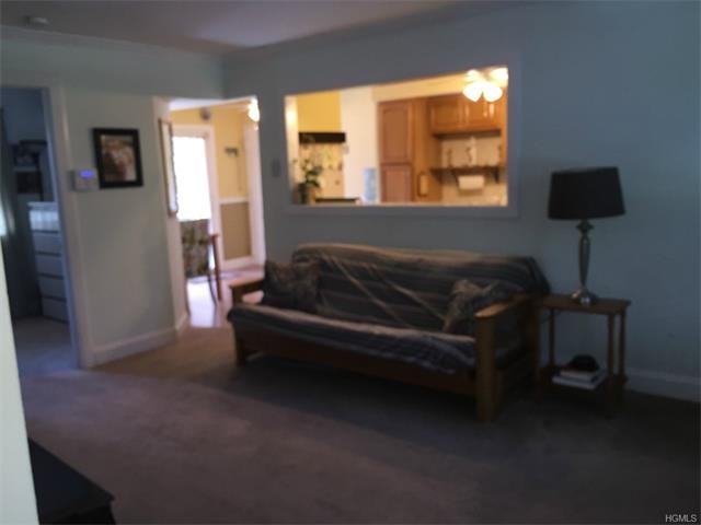 21 Crescent Dr - Photo 2 of 22