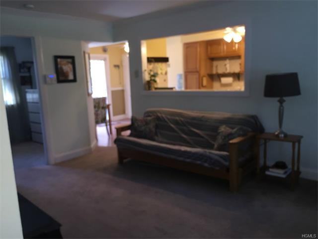 21 Crescent Dr - Photo 3 of 22