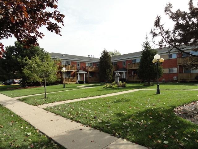 8419 Dempster St #A - Photo 2 of 2