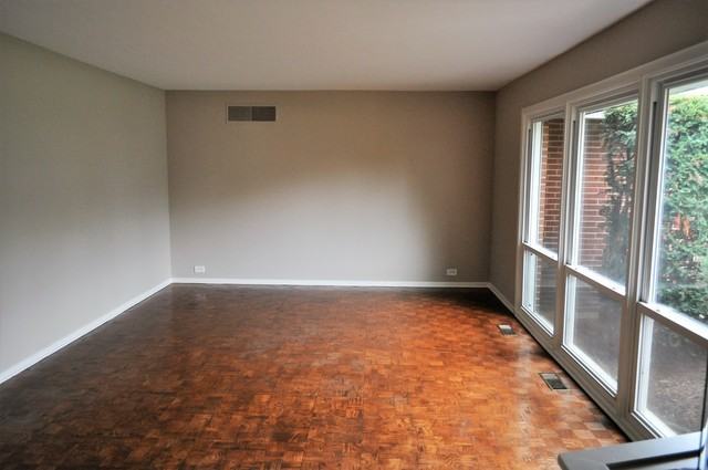 1335 Carlisle Pl - Photo 3 of 16