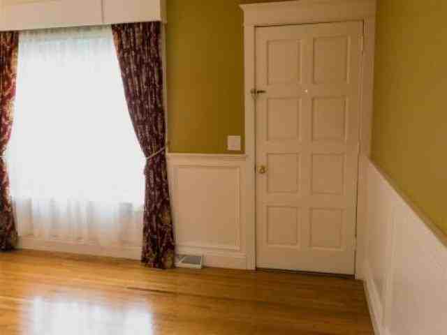 314 Matterhorn Dr - Photo 3 of 6