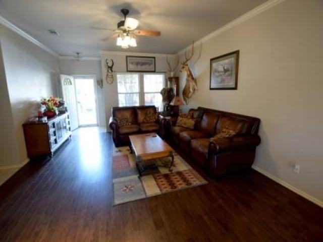 4703 Dentcrest Dr - Photo 3 of 6