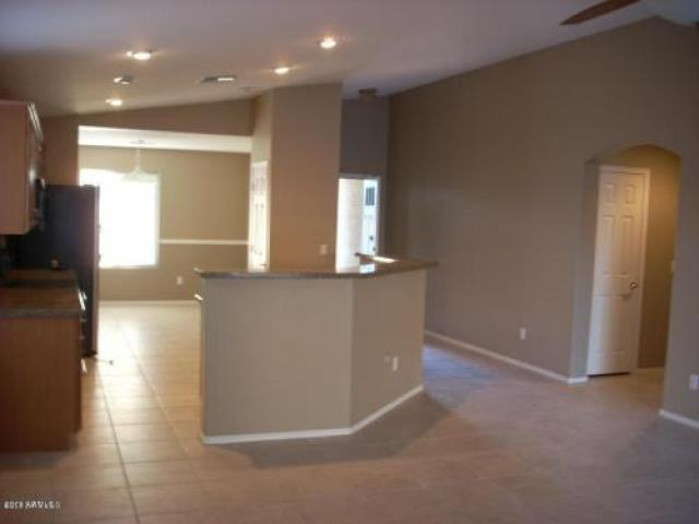 14216 W Rosewood Dr - Photo 3 of 6