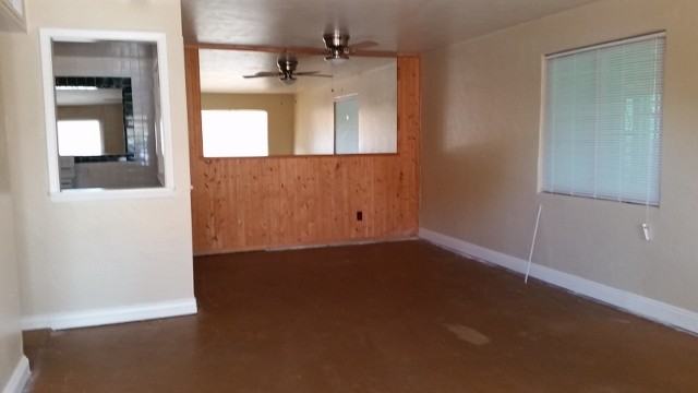 5754 N 33rd Ave - Photo 2 of 9